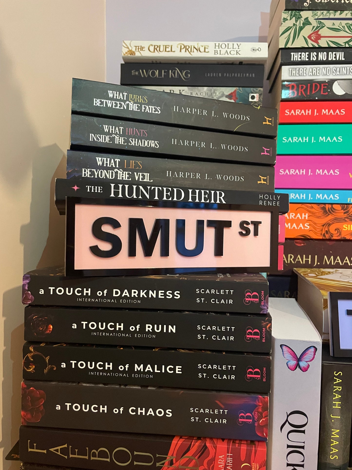 BLACK TEXT Book Shelf Street Signs