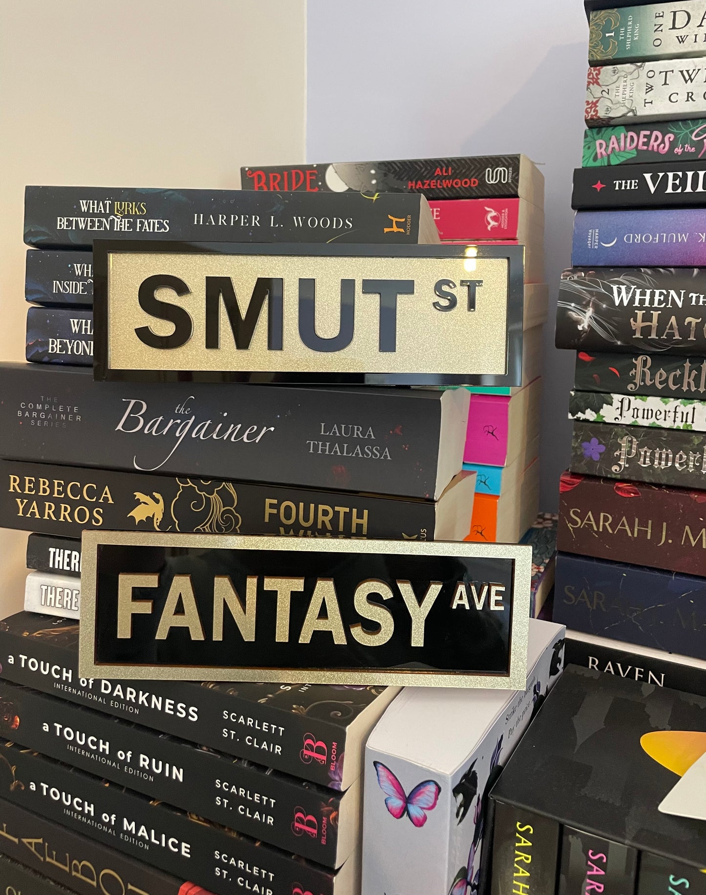 Book Shelf Street Signs BLACK TEXT