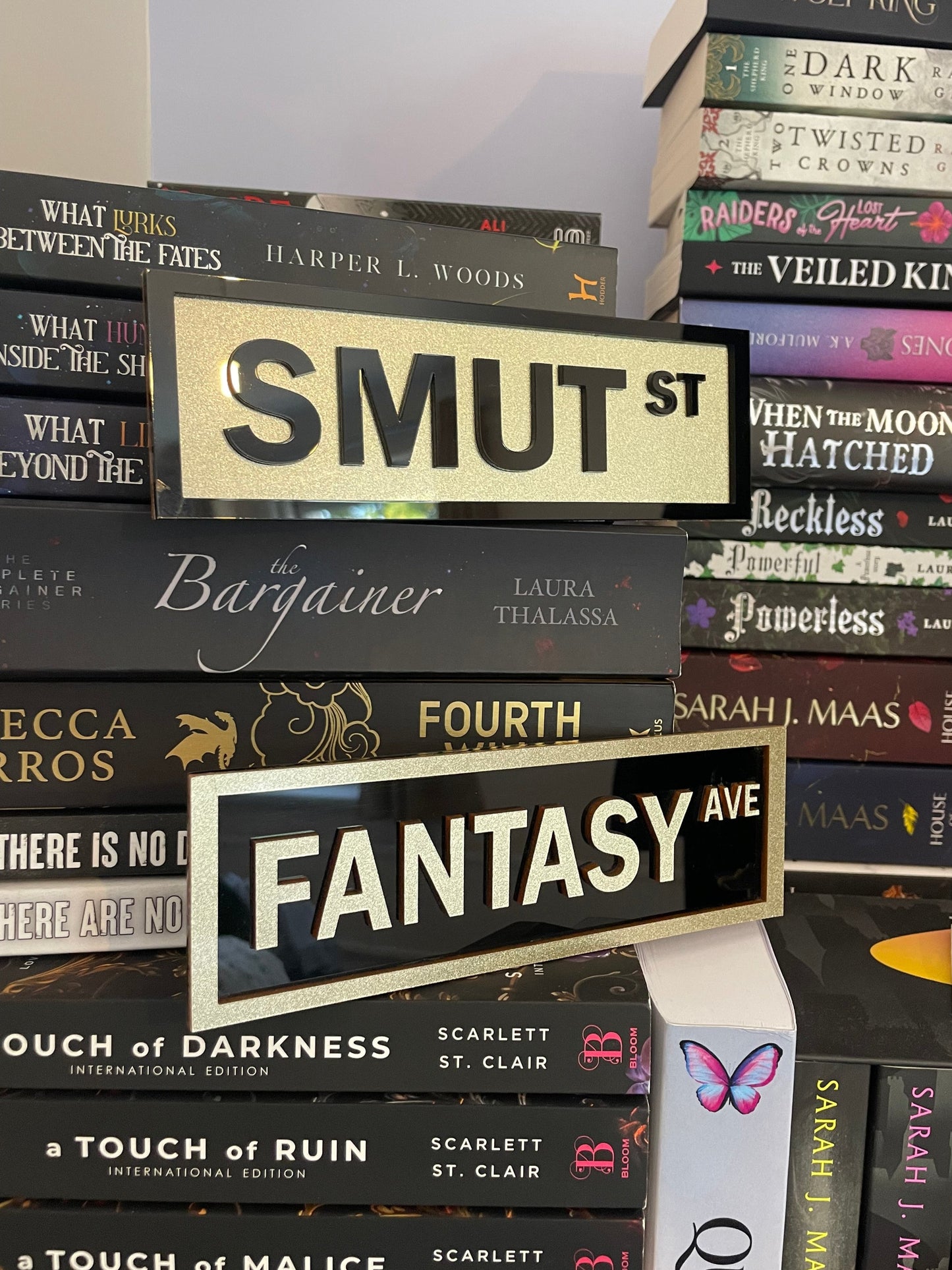 Book Shelf Street Signs BLACK TEXT