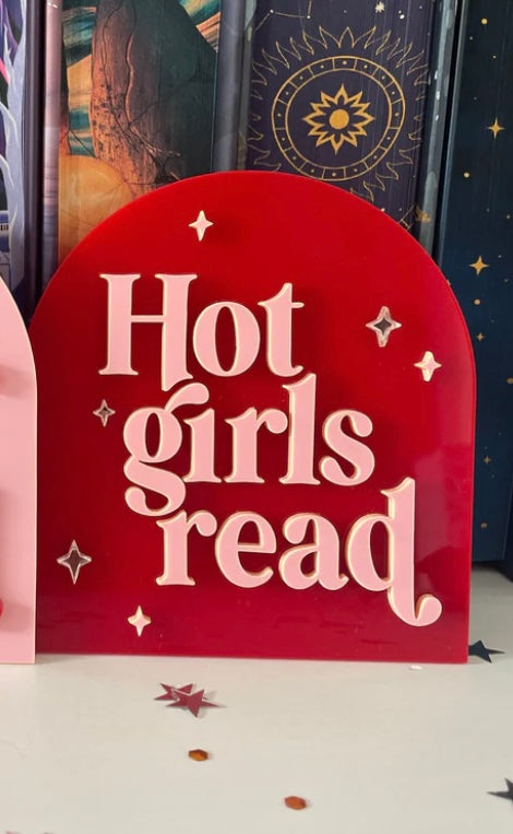 Hot Girls Read ♥️